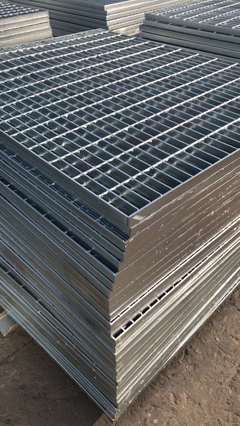 澤普縣鋼格板(踏板網(wǎng))&污水廠鋼格板(踏板網(wǎng))