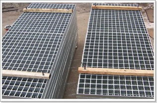 平臺鋼格板圖片,平臺鋼格板高清圖片 佛山鑫宇篩網(wǎng)批發(fā)中心,
